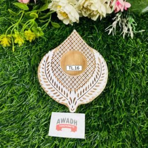 Leaf design Hand-carved wooden tealight candle holder TL.16